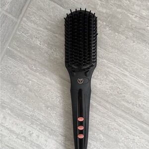 L’ange Ceramic Straightening Brush